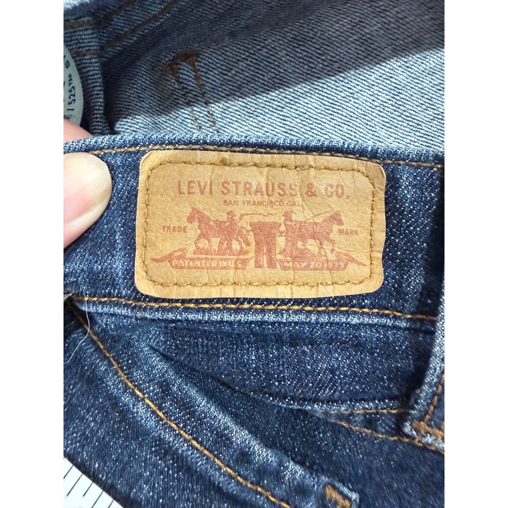 Levis 525 Straight Leg Jeans Women 29 Dark Wash Blue Perfect Waist Classic Denim - Picture 6 of 11
